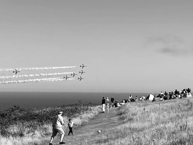 #eastbourneairshow #landscape #blackandwhite #landscape #eastsussex #redarrows
